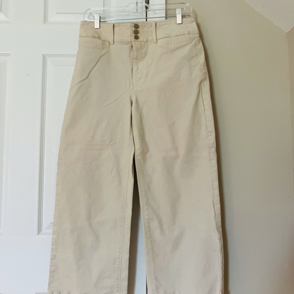 LOFT Pants - Gently Worn Loft Wide Legged High Waist Cotton Pants Ankle Length Tan Size 6